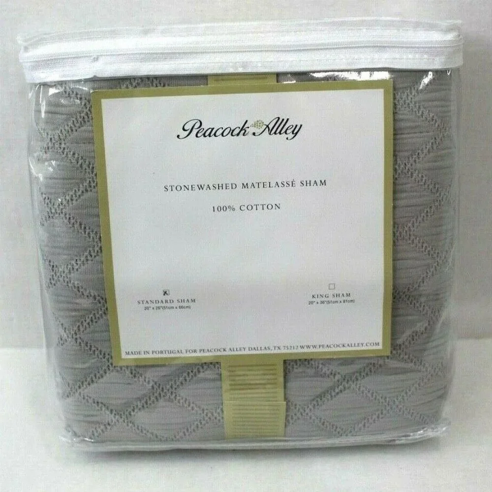 Peacock Alley brand new